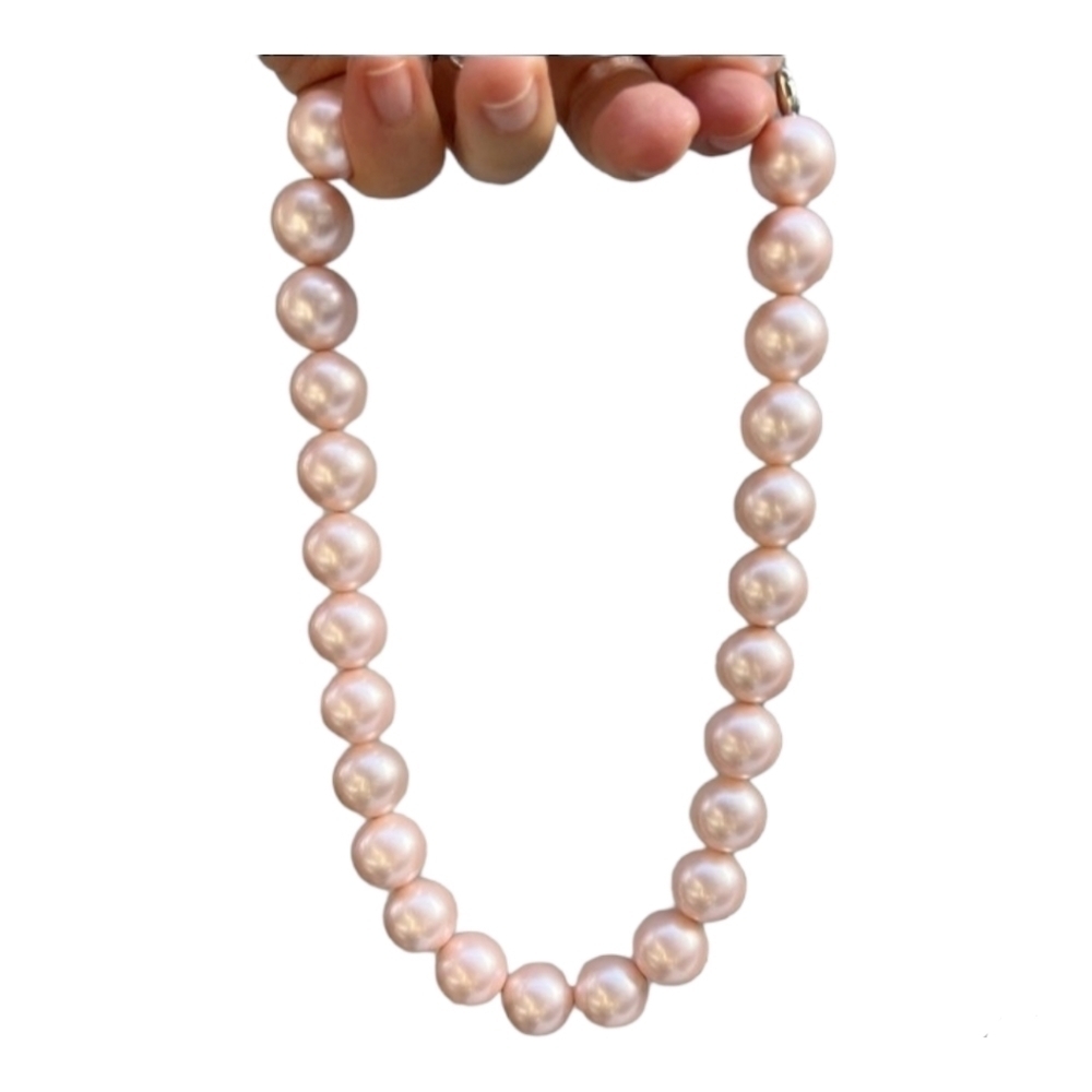 Blush Pink faux Tahitian Pearl necklace NEW